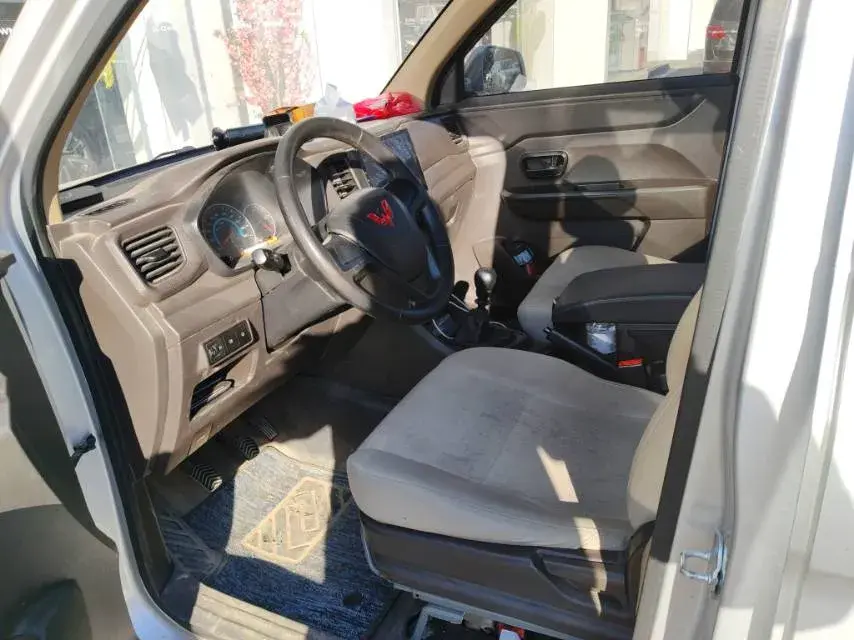 2019 WULING RONGGUANG thumbnail 3