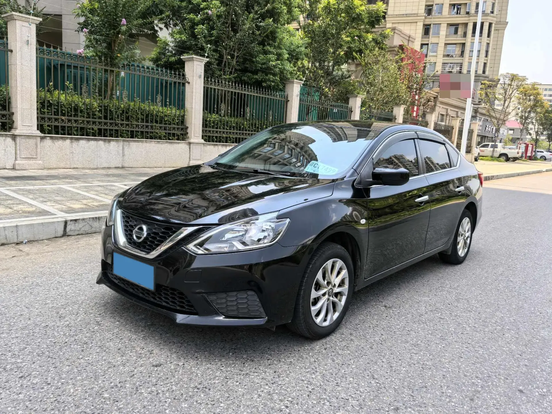 2022 NISSAN SYLPHY view 1
