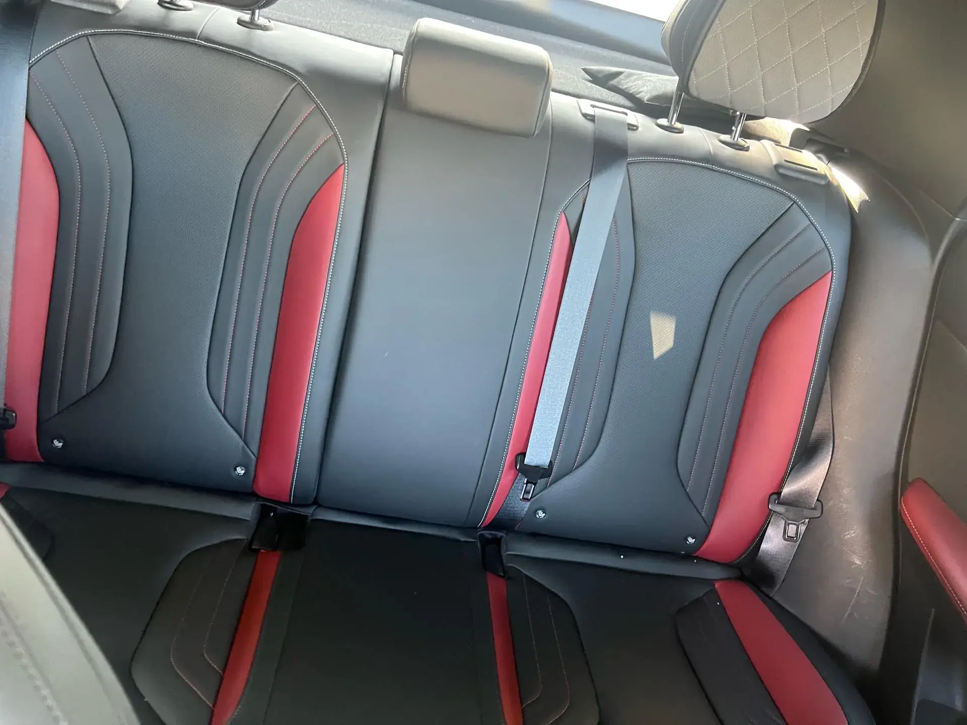 2022 GEELY COOLRAY thumbnail 2