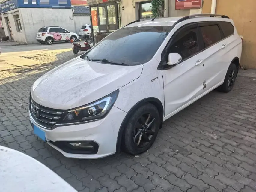 2017 BaoJun 310W 1.5L 112HP L4 6MT