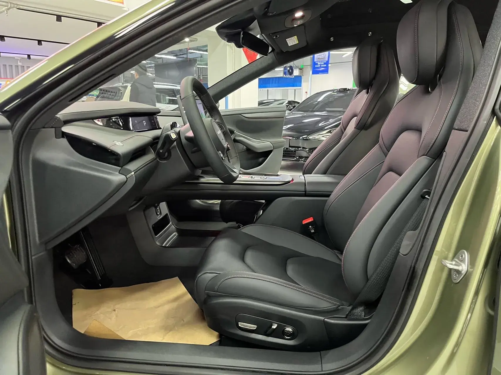 2024 MI SU7 thumbnail 4