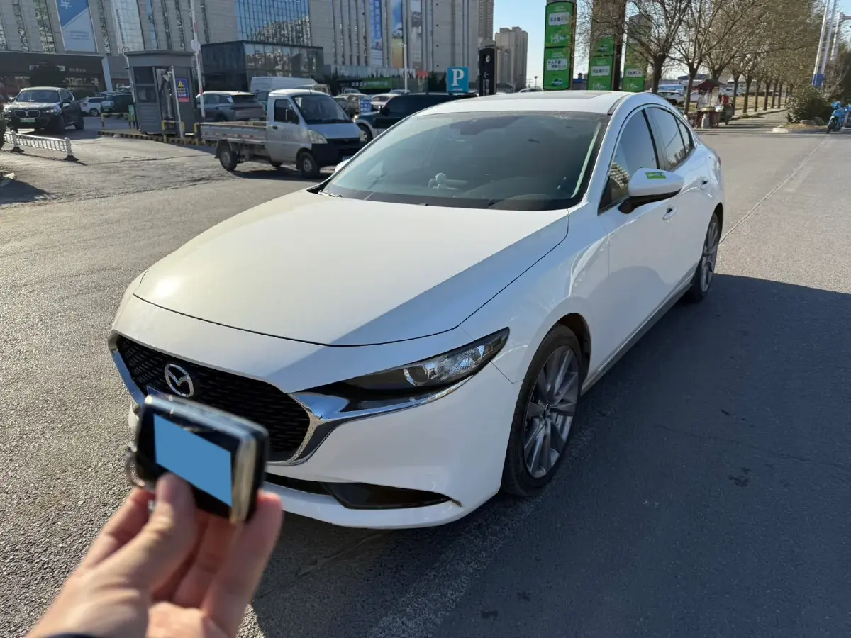 2020 Mazda 3 Axela 2.0L 158HP L4 6AT