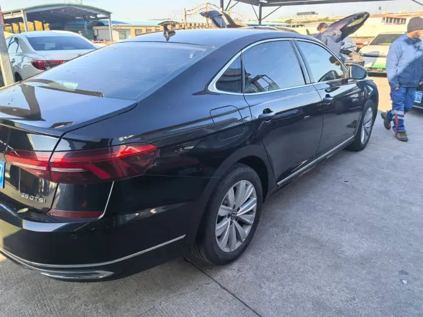 2020 VOLKSWAGEN PASSAT thumbnail 4