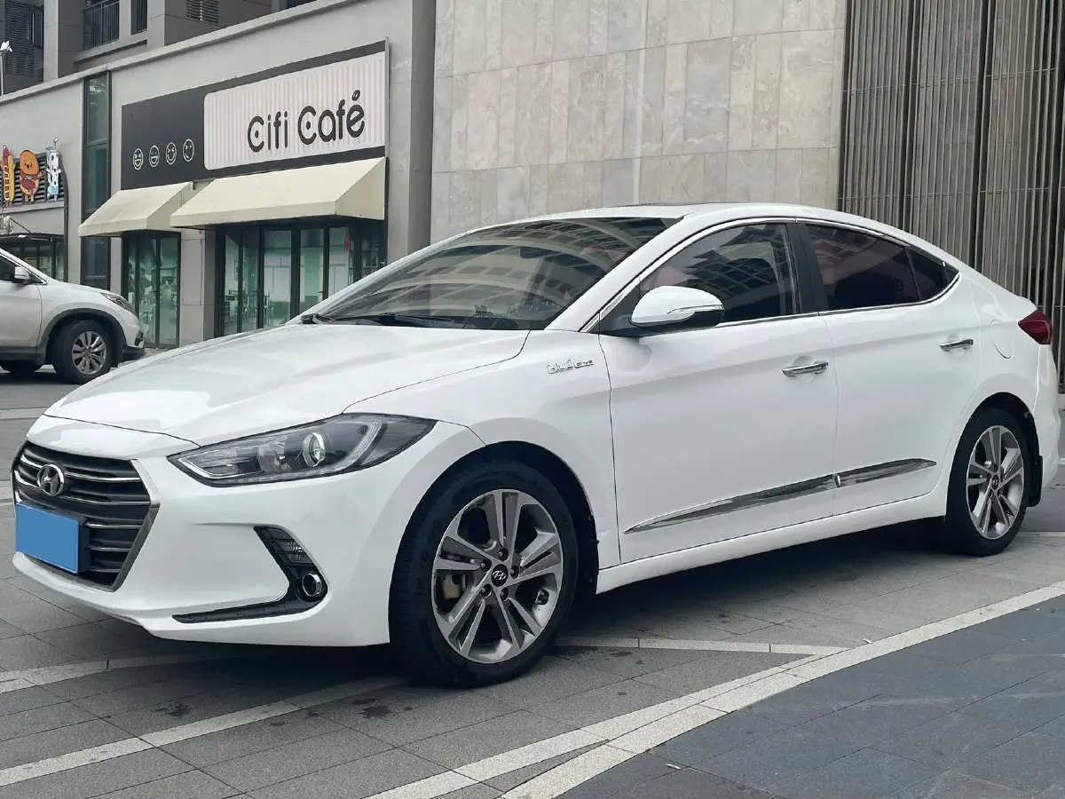2016 Hyundai Elantra 1.6L 130HP L4 6AT