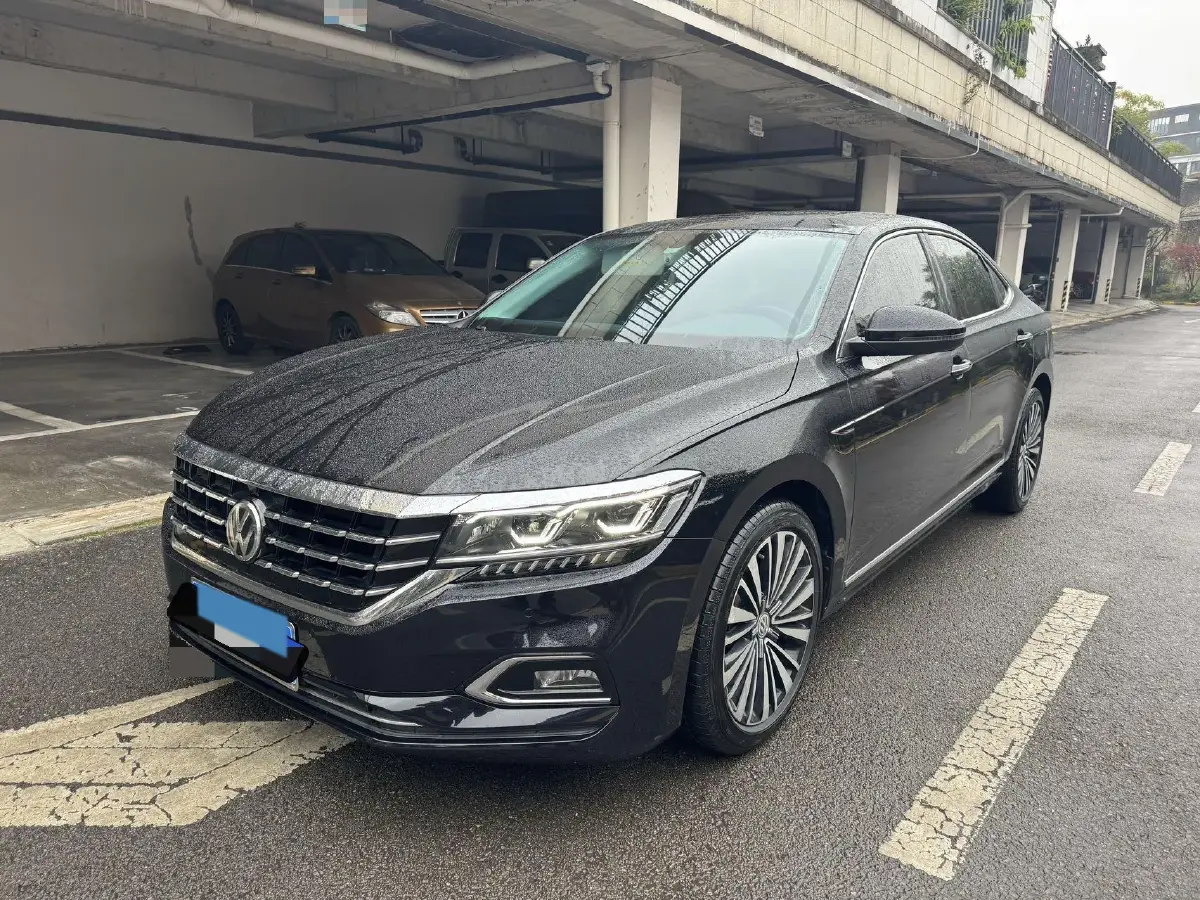 2019 Volvo V40 1.5T 152HP L4 6AT