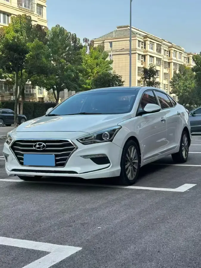 2017 Hyundai Mistra 1.8L 143HP L4 6AT
