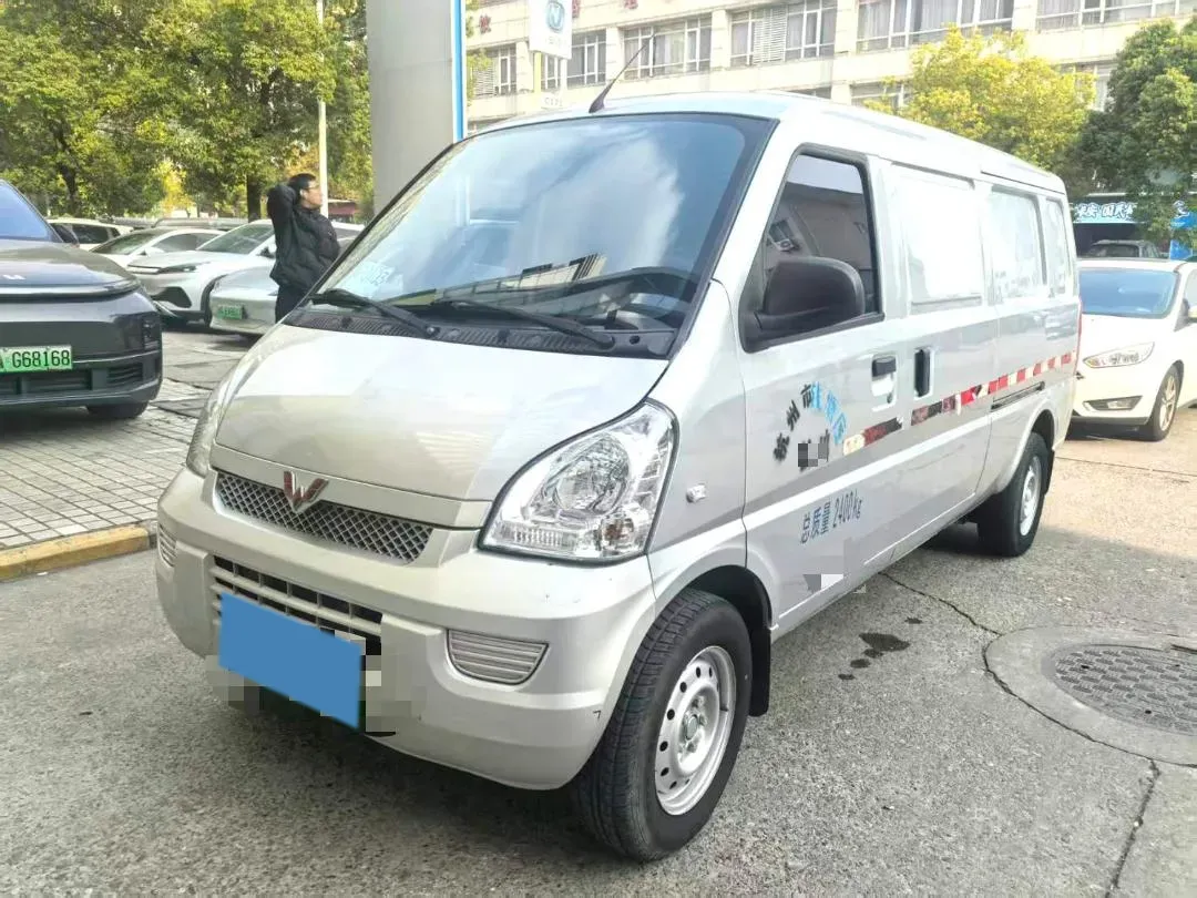 2020 WuLing RongGuang EV BEV 35.4KWH,autocango,china used car exporter,china ev exporter,chinese used car exporter,chinese used ev exporter