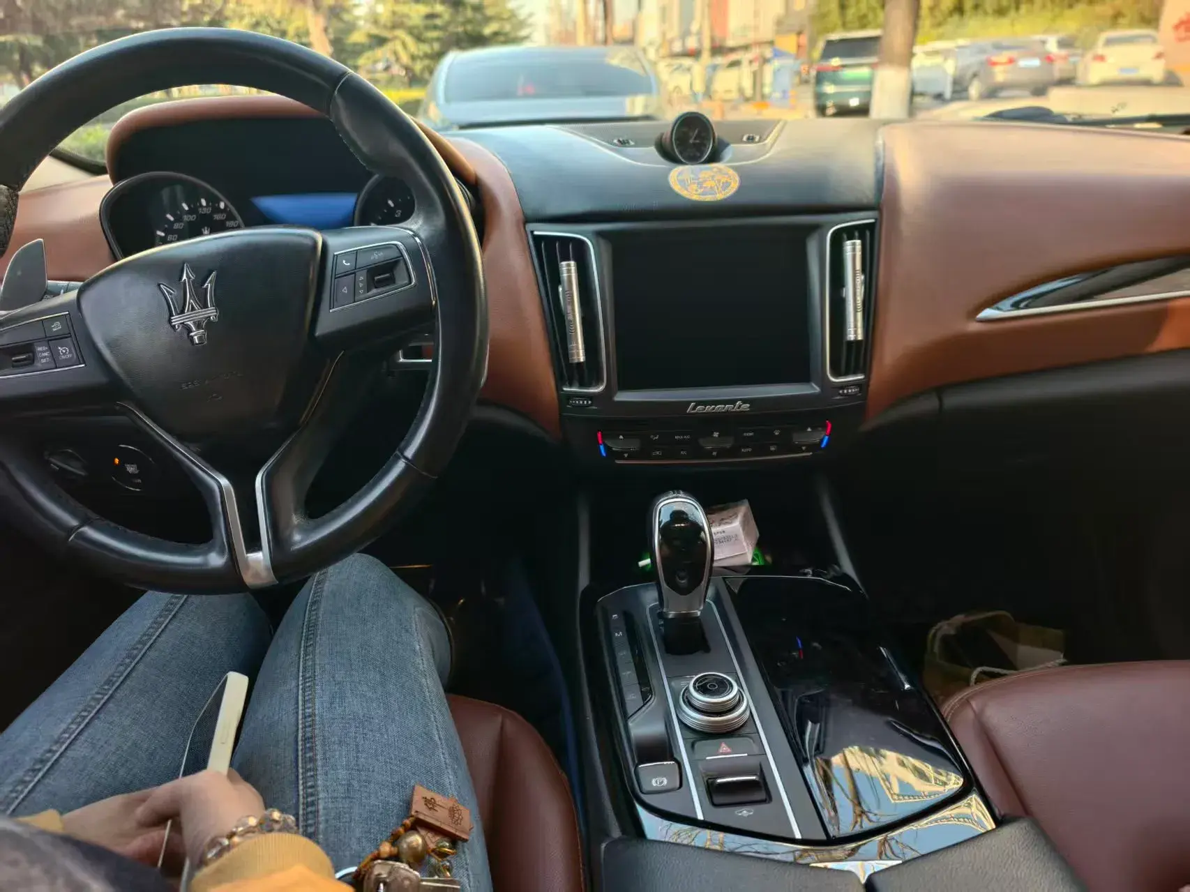 2019 MASERATI LEVANTE thumbnail 4