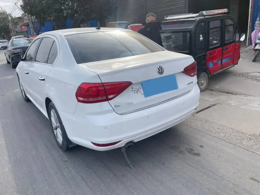 2017 Zotye Damy X7 1.8T 177HP L4 5MT,autocango,china used car exporter,china ev exporter,chinese used car exporter,chinese used ev exporter