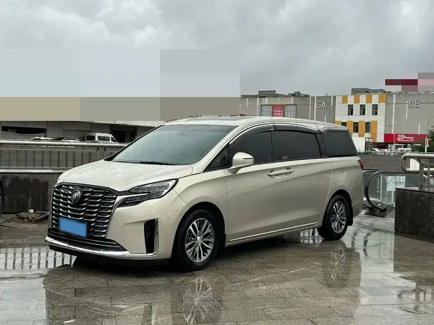 2023 BUICK GL8 view 1