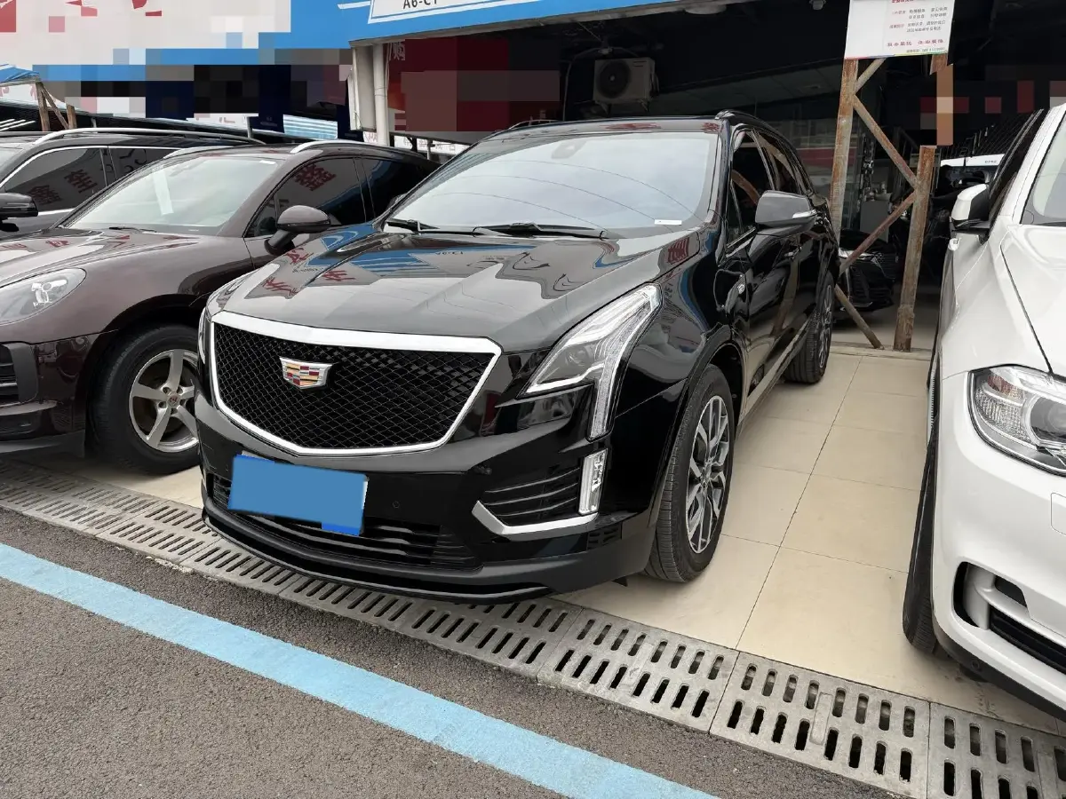 2022 Cadillac XT5 2.0T 237HP L4 9AT