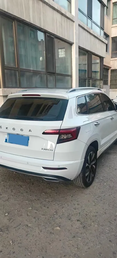 2021 Skoda Karoq 1.4T 150HP L4 7DCT,autocango,china used car exporter,china ev exporter,chinese used car exporter,chinese used ev exporter
