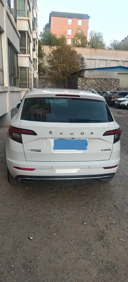 2021 Skoda Karoq 1.4T 150HP L4 7DCT,autocango,china used car exporter,china ev exporter,chinese used car exporter,chinese used ev exporter