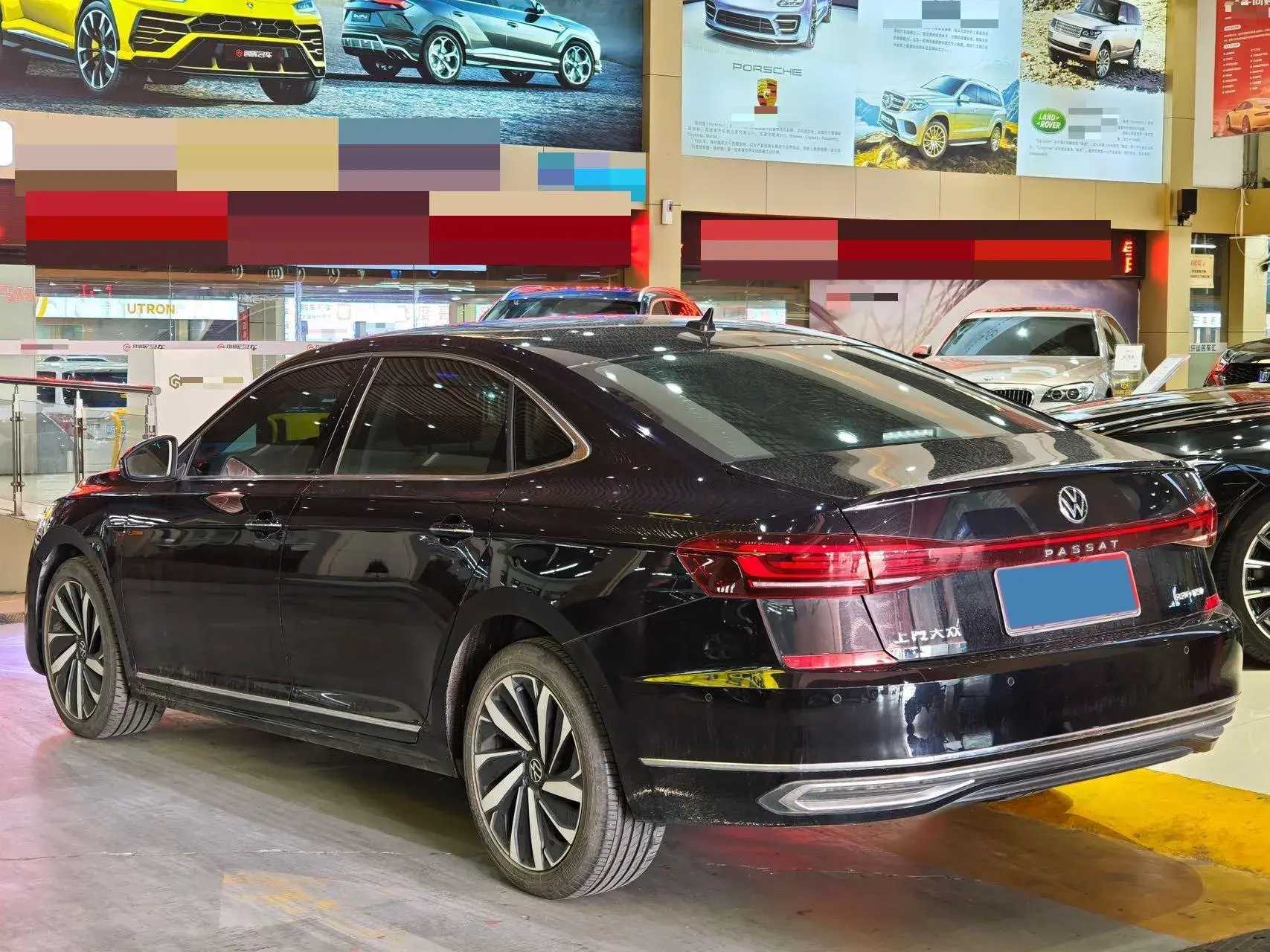 2022 XPENG P7 thumbnail 3