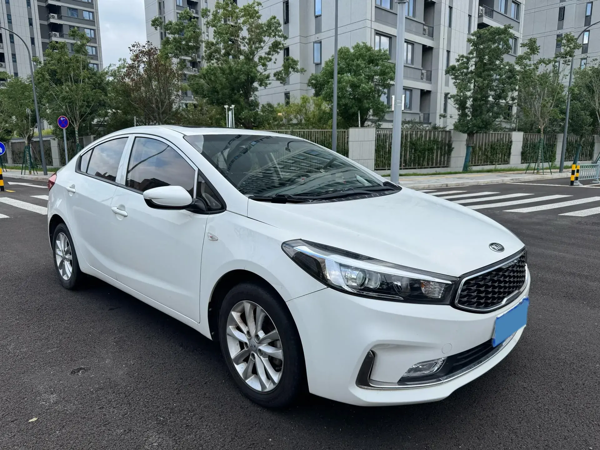 2017 KIA K3 thumbnail 3