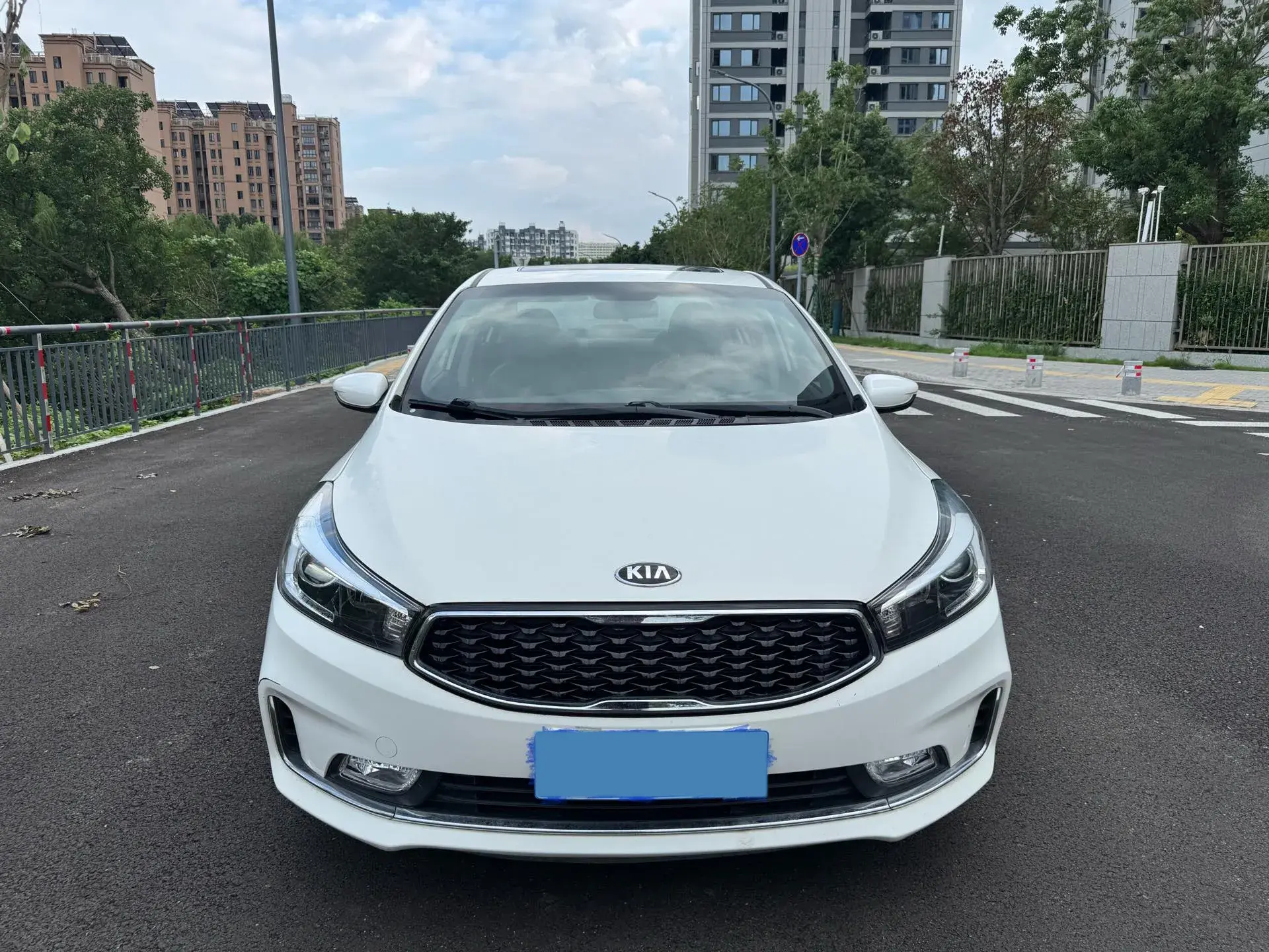 2017 KIA K3 thumbnail 2