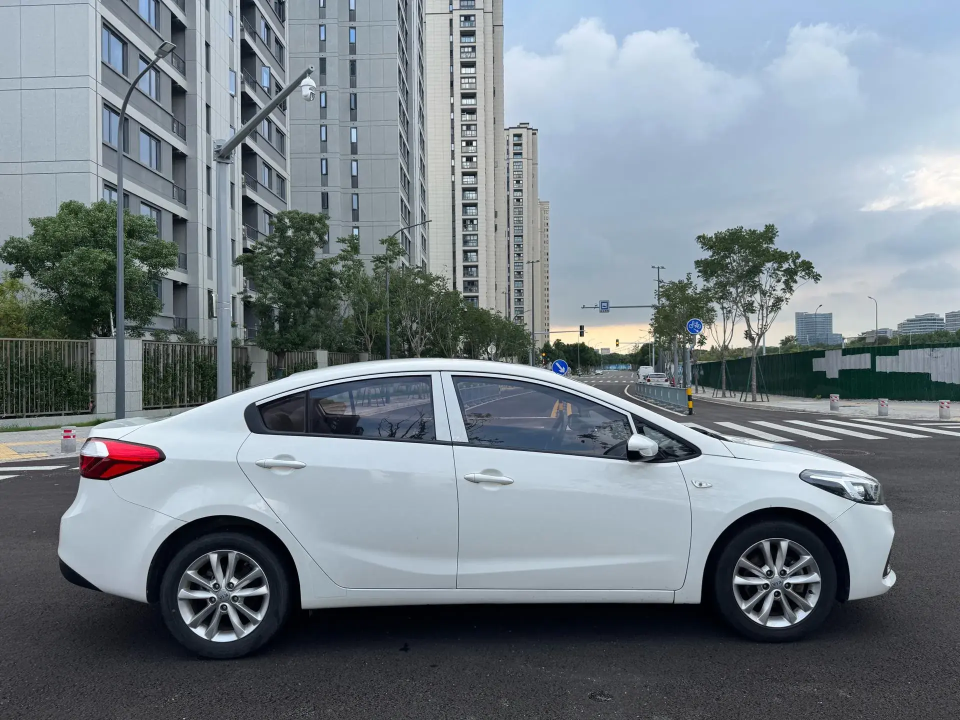 2017 KIA K3 thumbnail 4