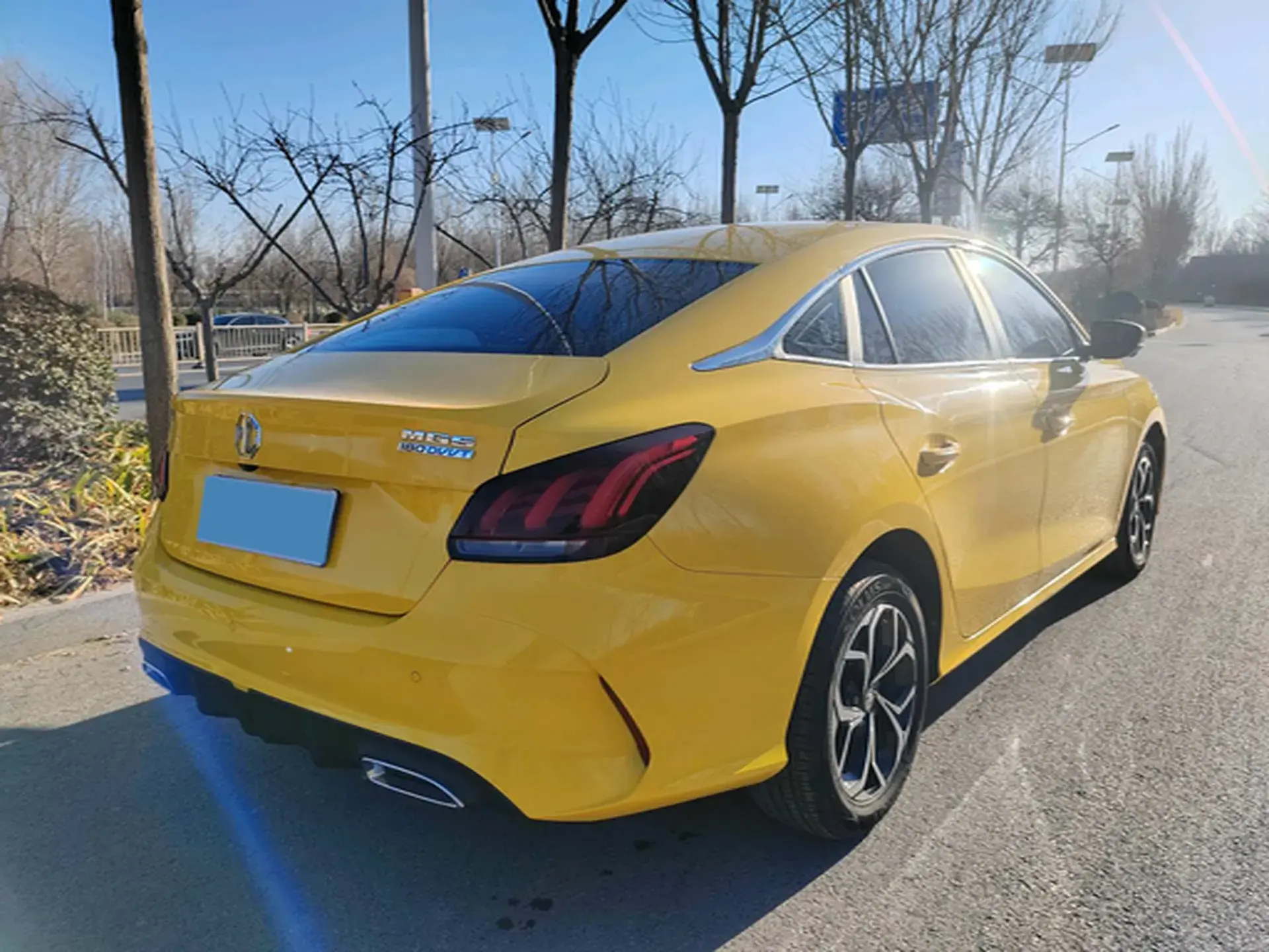 2021 MG 5 thumbnail 4