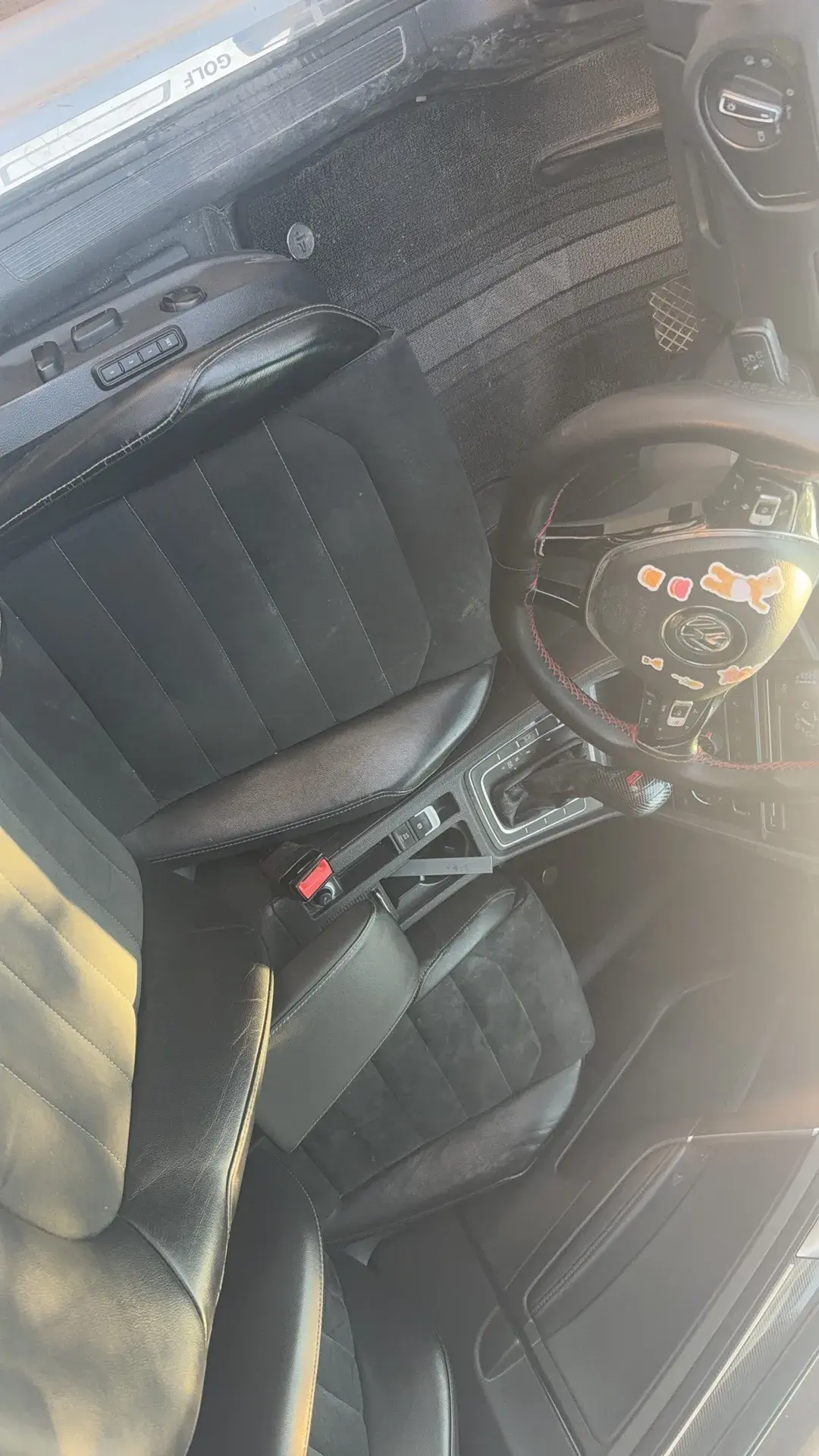 2019 VOLKSWAGEN GOLF thumbnail 2