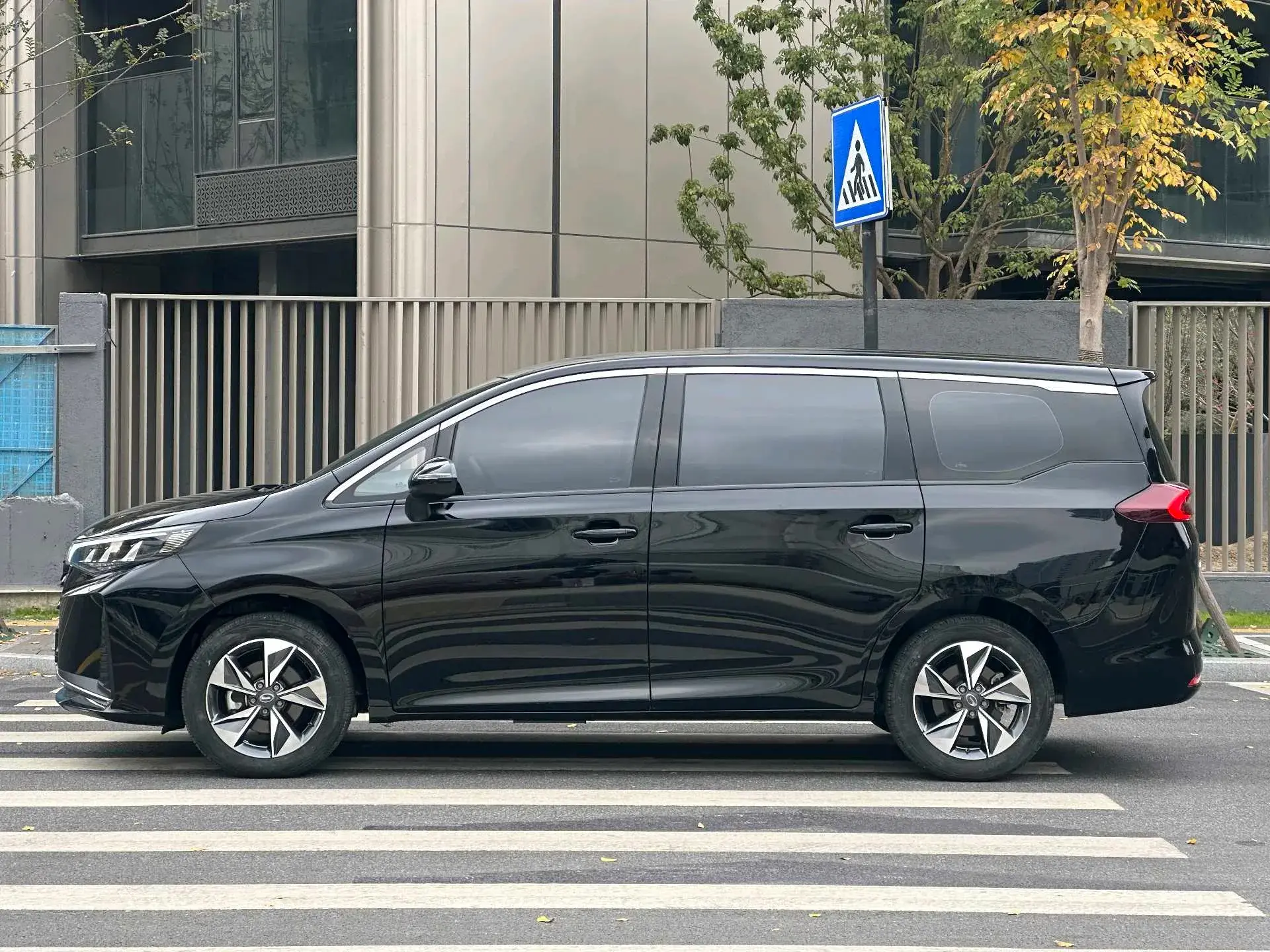 2023 GAC TRUMPCHI thumbnail 4