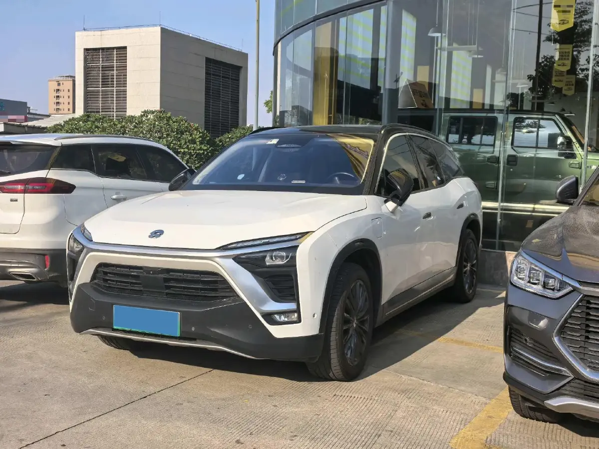 2018 NIO ES8 BEV 70KWH