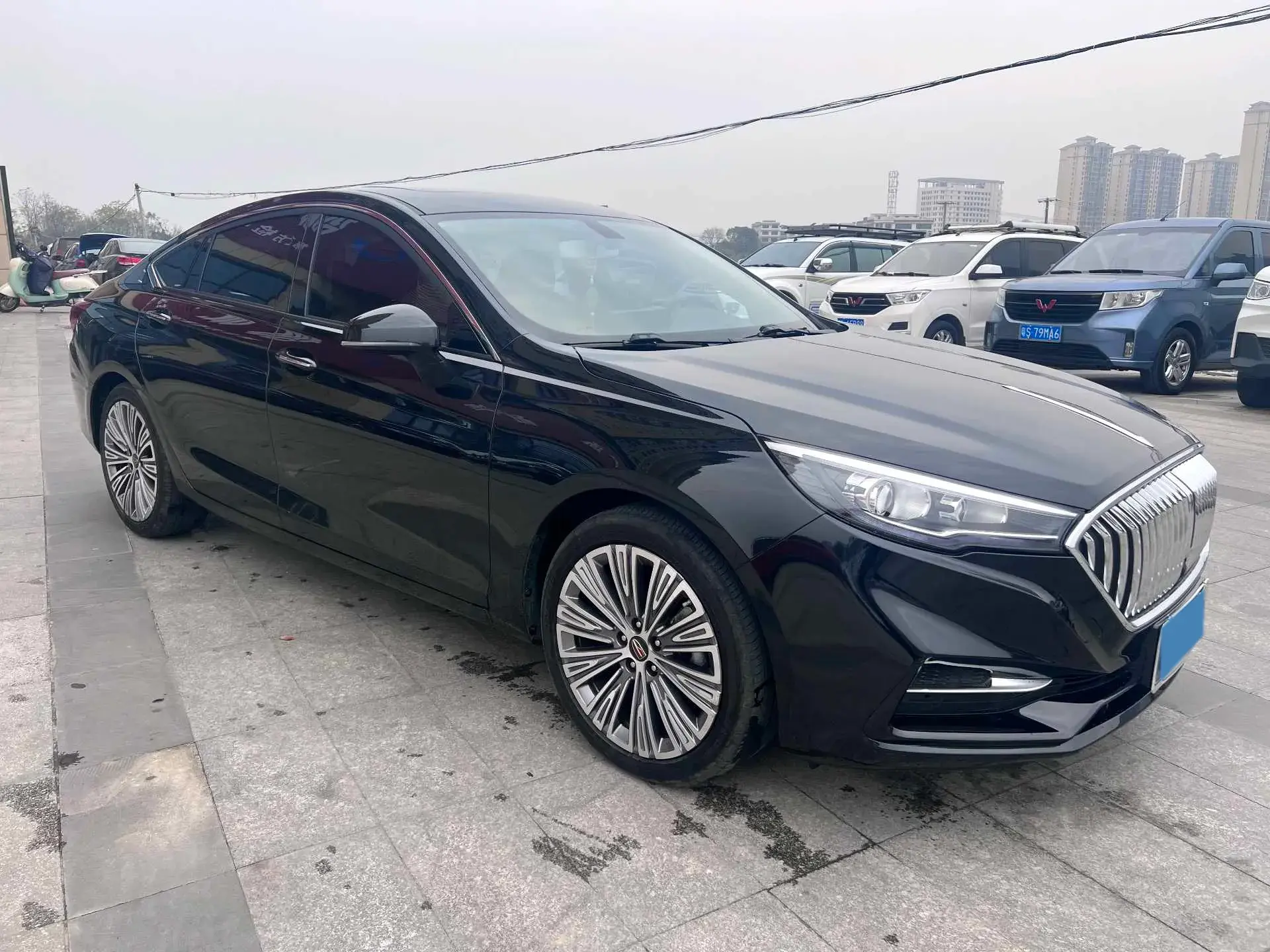 2022 HONGQI H5 thumbnail 3