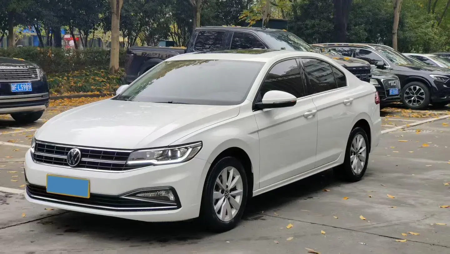 2021 VOLKSWAGEN BORA view 1