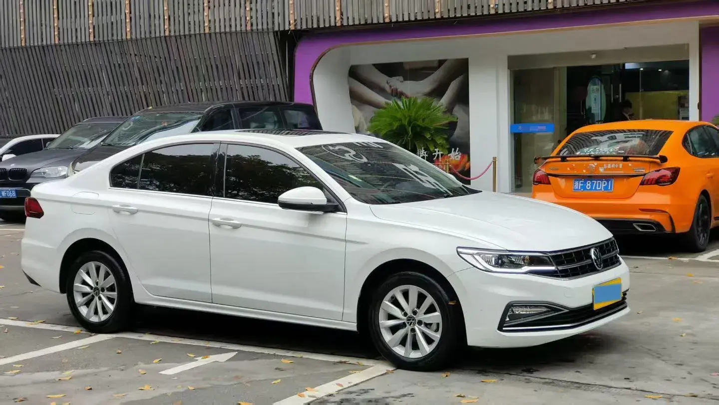 2021 VOLKSWAGEN BORA thumbnail 2