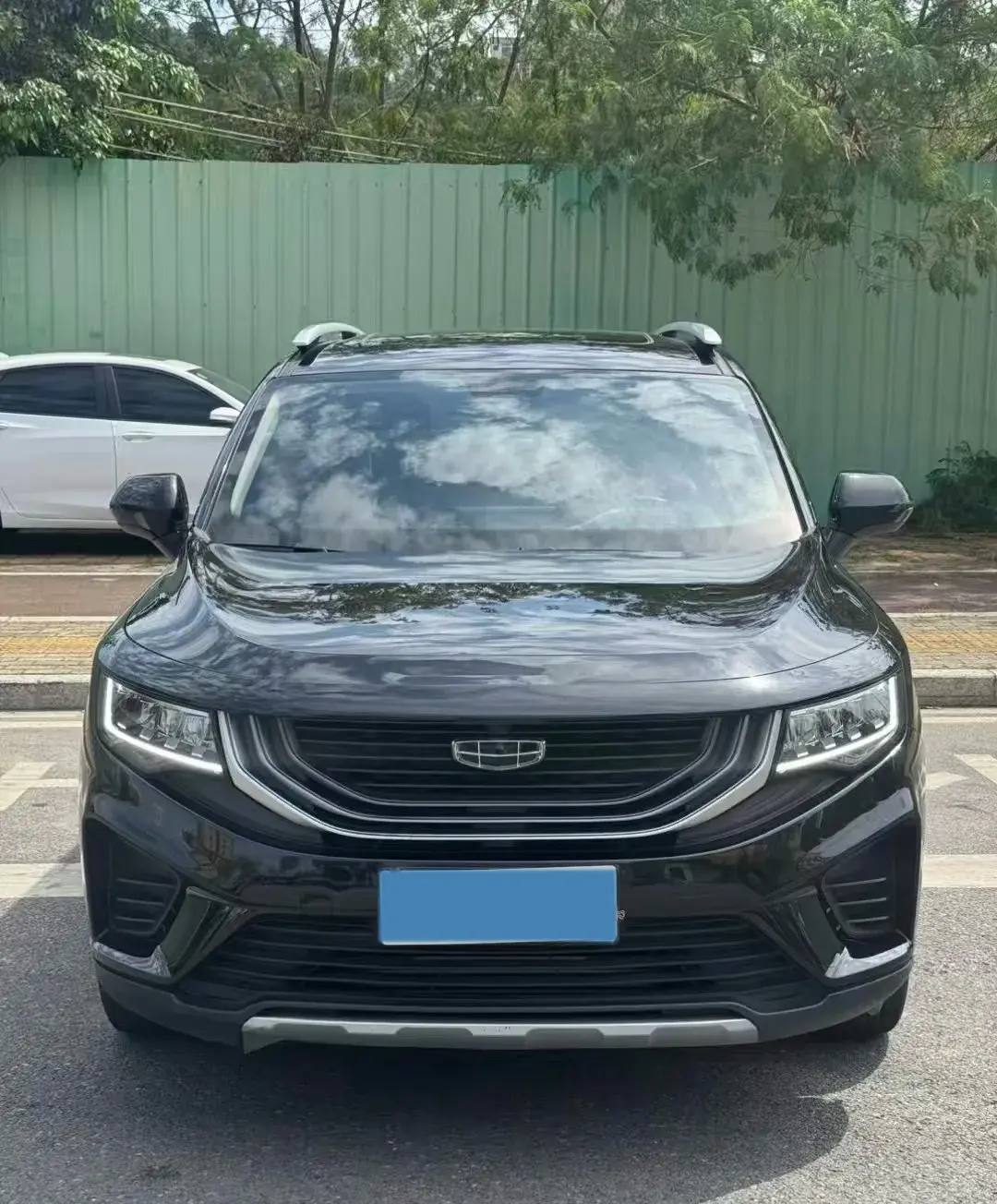 2020 GEELY OKAVANGO thumbnail 3