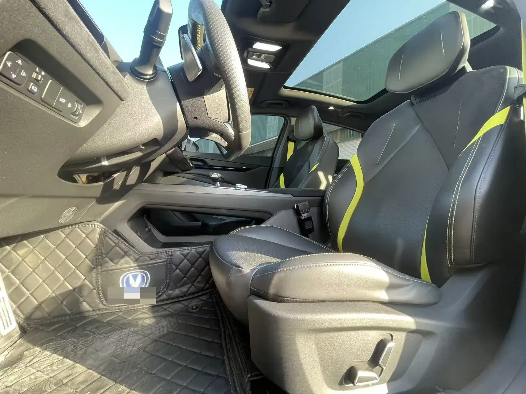 2022 CHANGAN UNI-V thumbnail 4