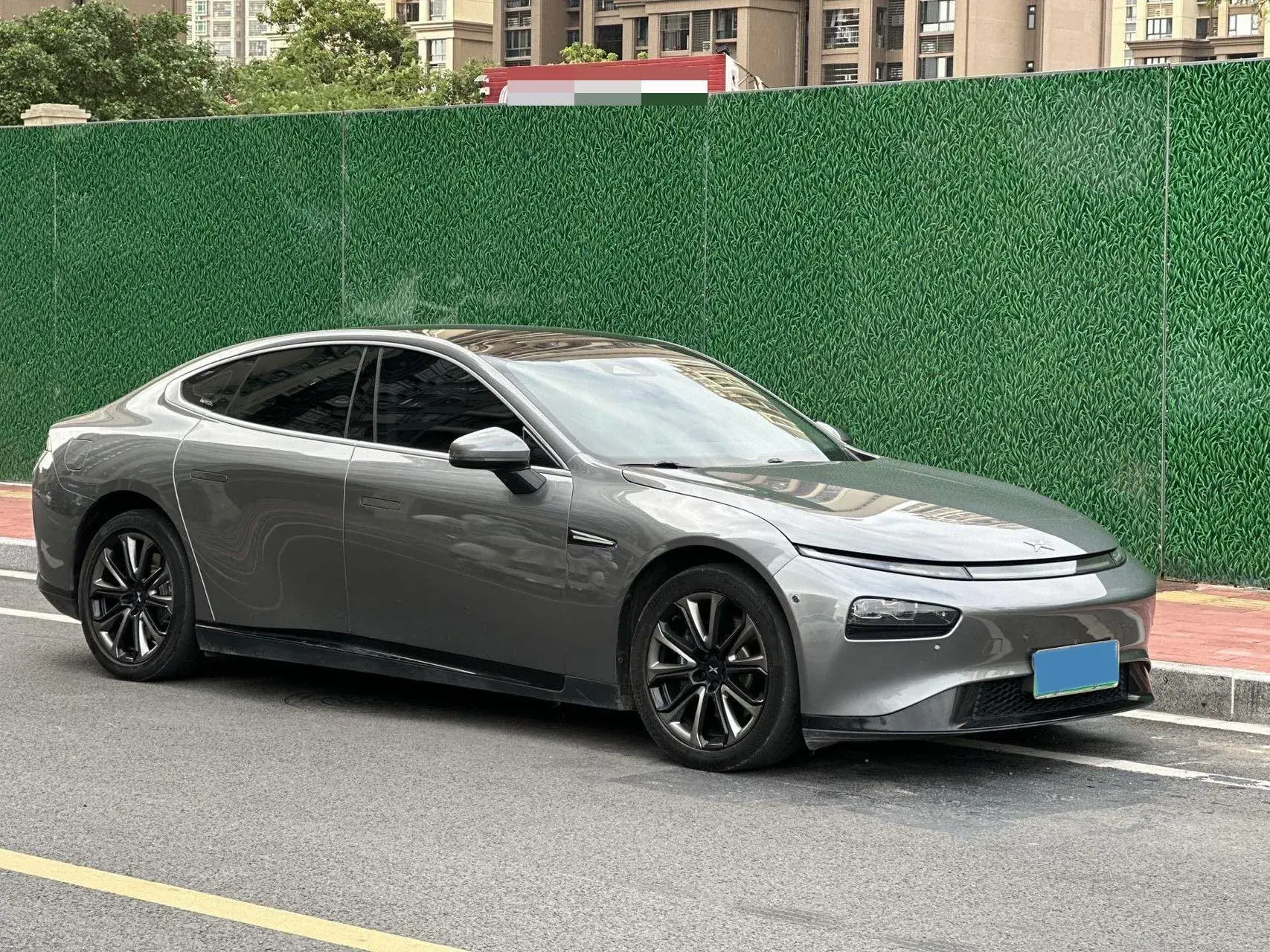 2020 XPENG P7 thumbnail 3