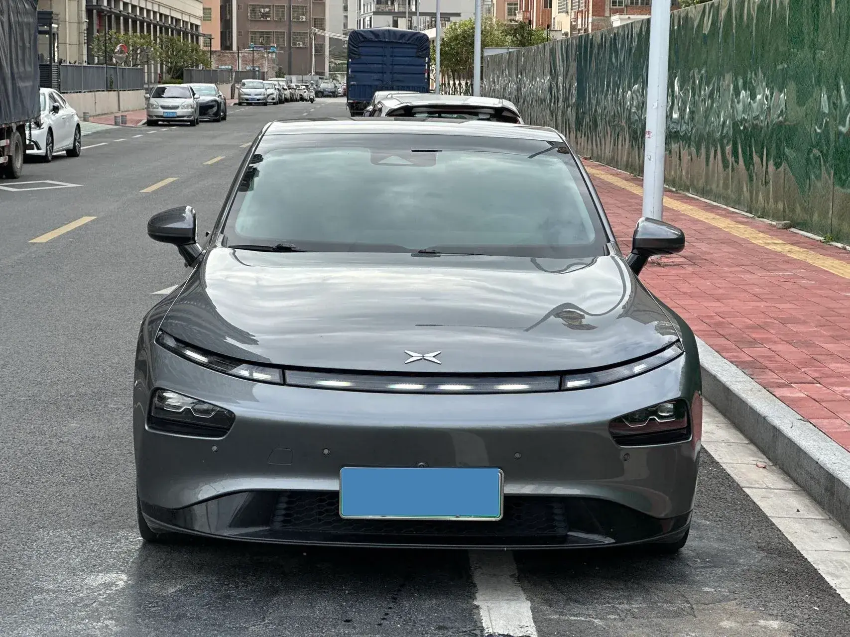 2020 XPENG P7 thumbnail 2