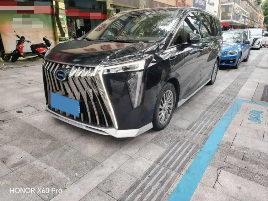 2023 GAC Trumpchi M8 2.0T 190HP L4 E-CVT Hybrid