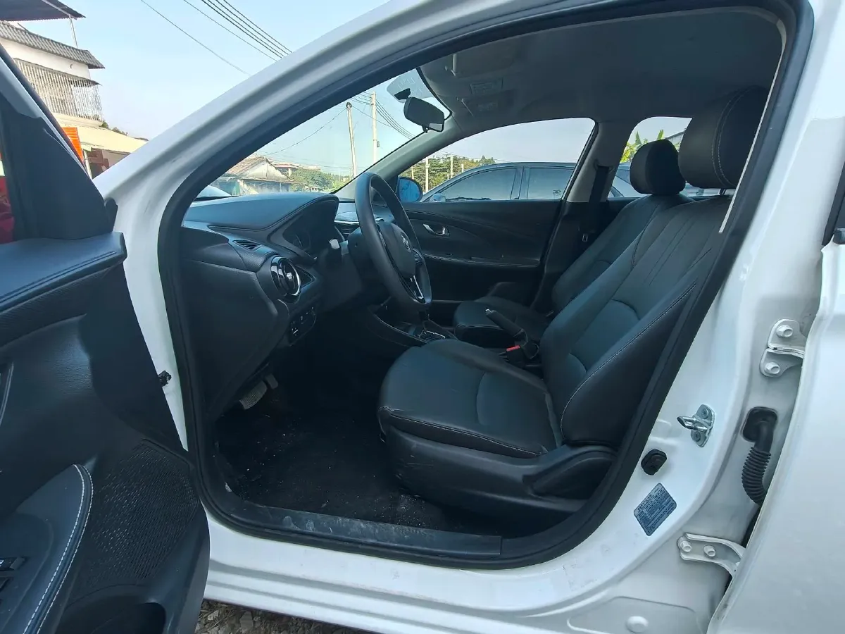 2019 ChangAn Alsvin 1.5L 107HP L4 5DCT,autocango,china used car exporter,china ev exporter,chinese used car exporter,chinese used ev exporter