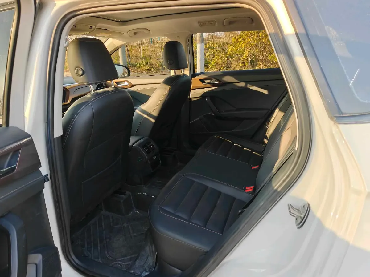 2021 Volkswagen Tharu 1.4T 150HP L4 7DCT,autocango,china used car exporter,china ev exporter,chinese used car exporter,chinese used ev exporter