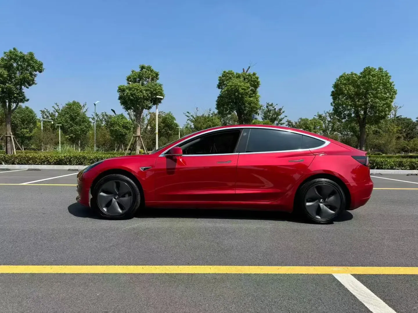 2020 TESLA MODEL thumbnail 4