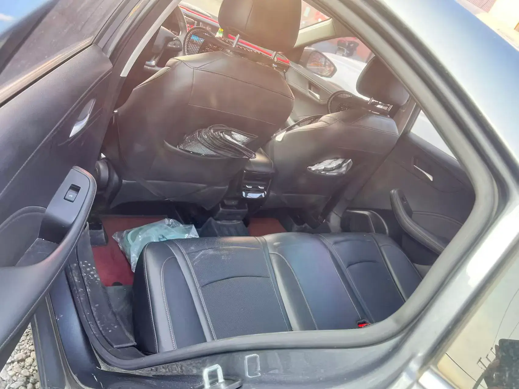 2023 ROEWE I5 thumbnail 4