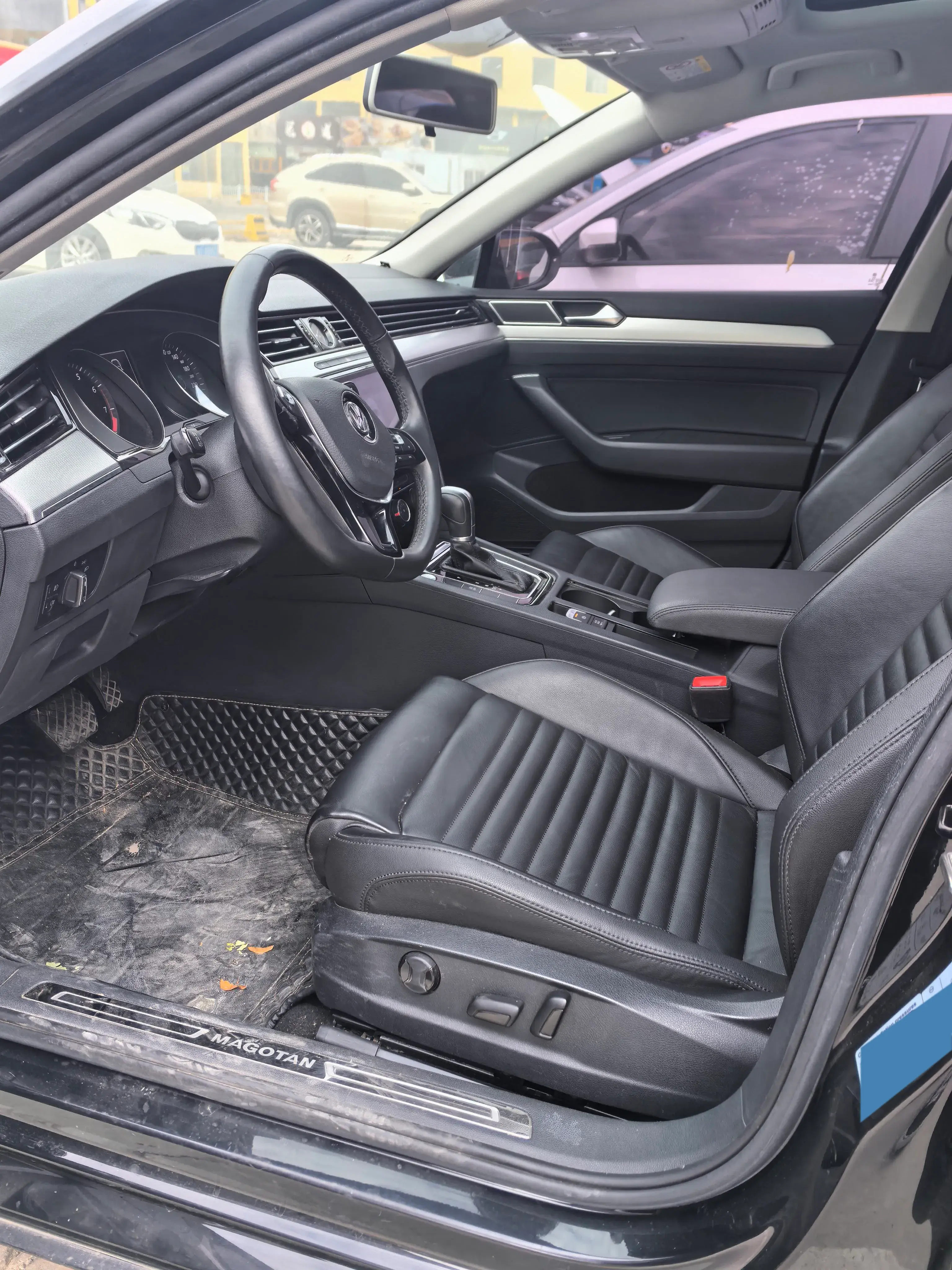 2019 CHEVROLET MALIBU thumbnail 3