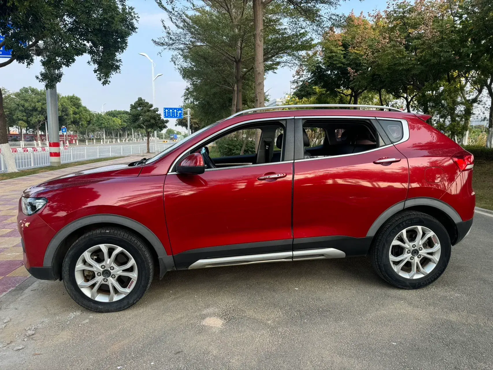 2017 HAVAL H2S thumbnail 3