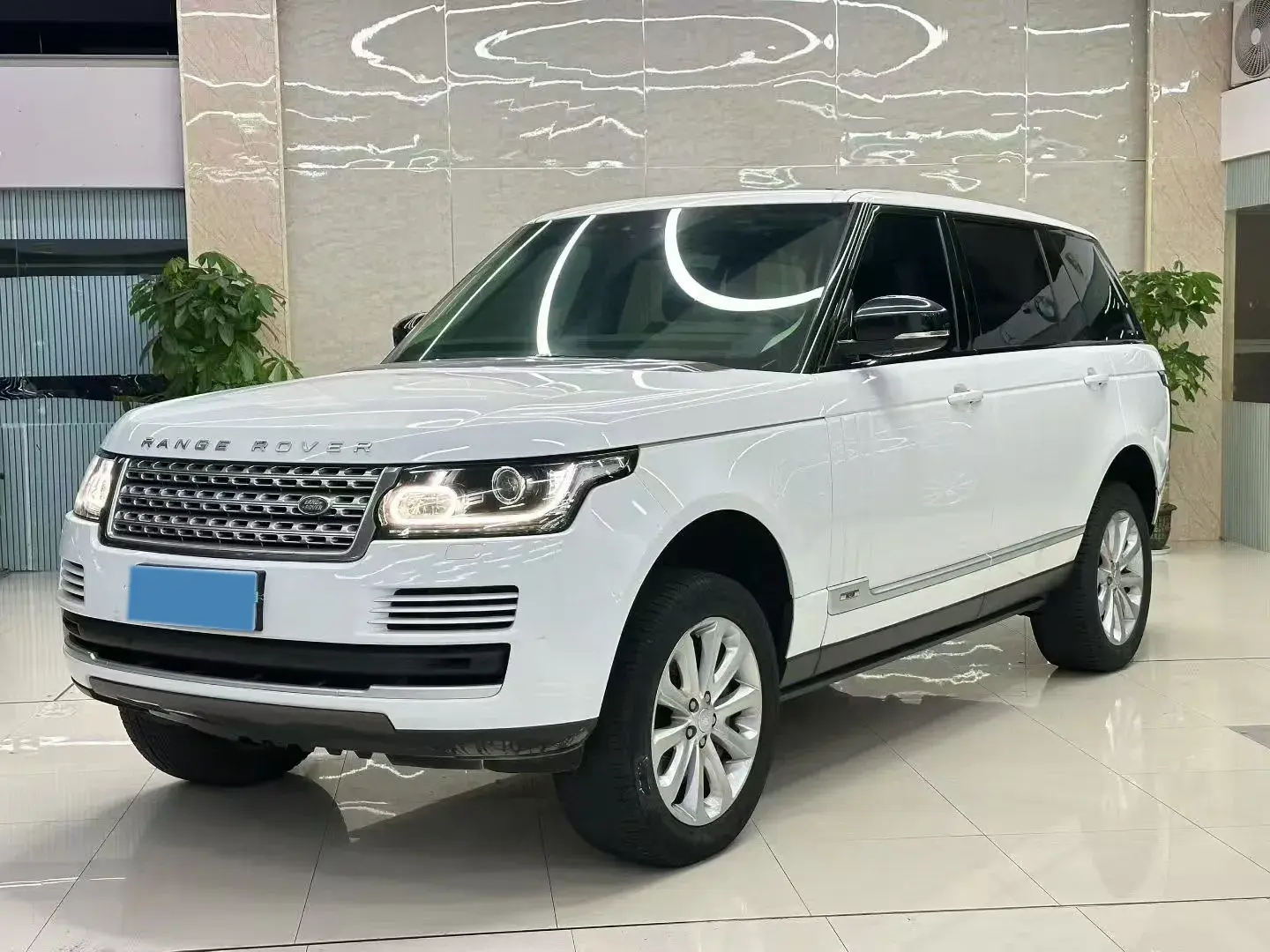 2017 LAND ROVER view 1