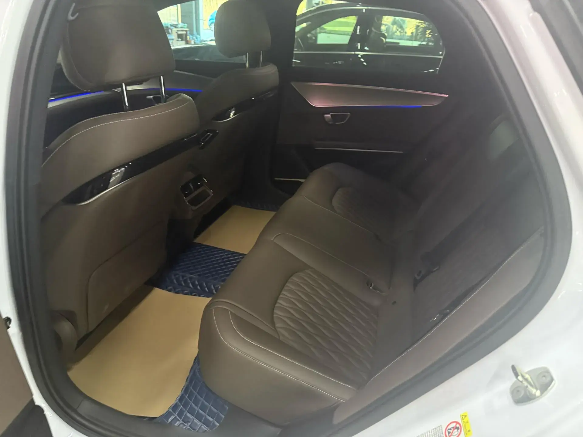 2023 BYD HAN thumbnail 4