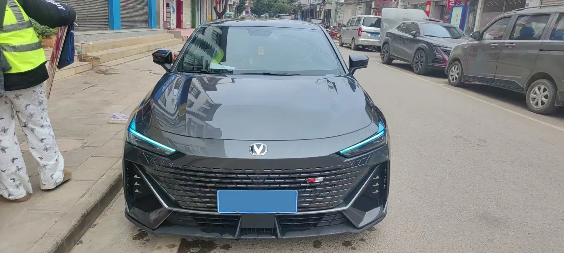 2022 CHANGAN UNI-V thumbnail 2