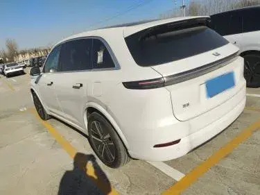 2024 LI L8 thumbnail 4