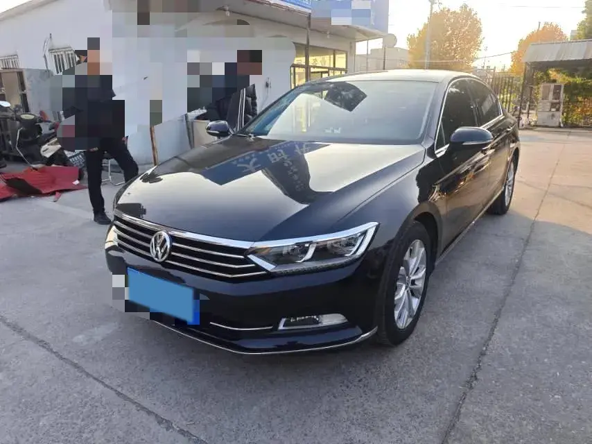 2019 VOLKSWAGEN MAGOTAN view 1