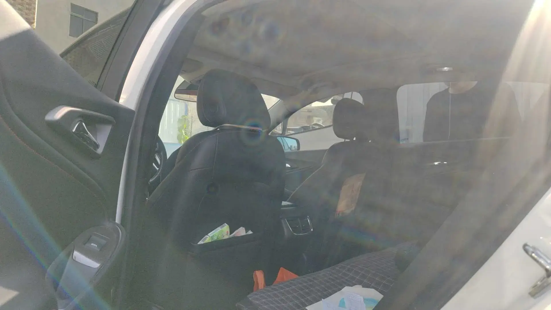 2019 CHEVROLET MALIBU thumbnail 2