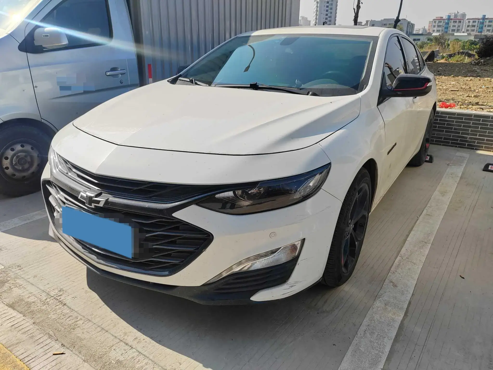 2019 CHEVROLET MALIBU view 1