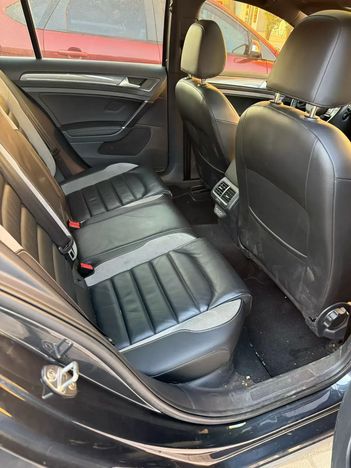 2020 VOLKSWAGEN GOLF thumbnail 4