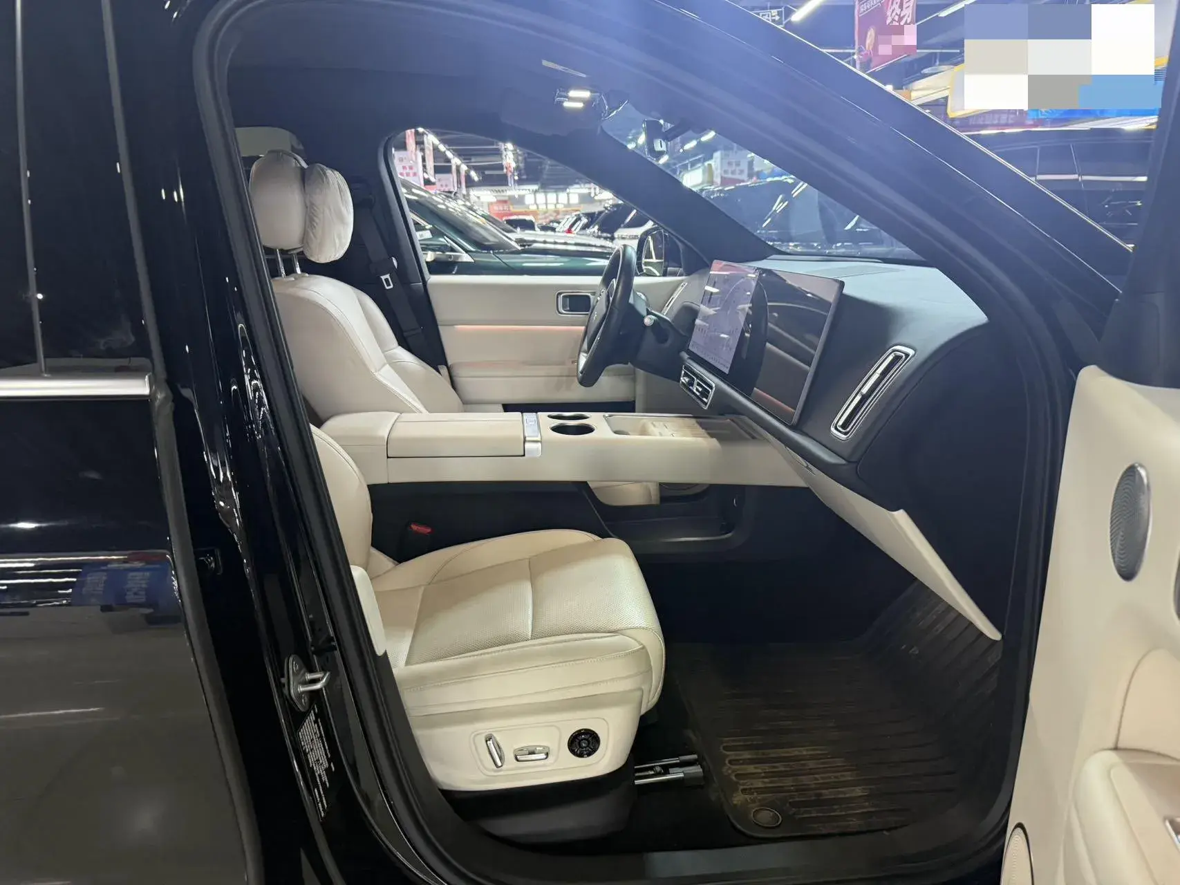 2024 LI L6 thumbnail 3