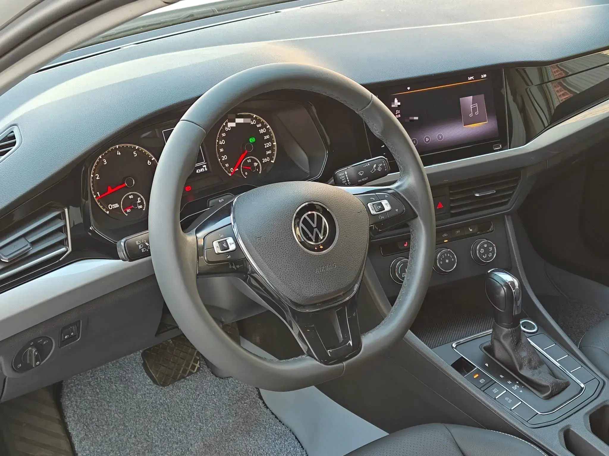 2021 VOLKSWAGEN BORA thumbnail 3