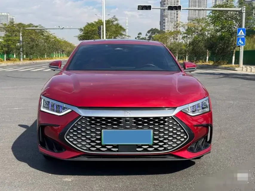 2022 VOLKSWAGEN TIGUAN thumbnail 2